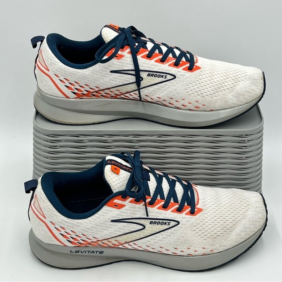 Brooks Running Men’s Levitate 5 White Orange Navy Size 13 - Picture 2 of 15